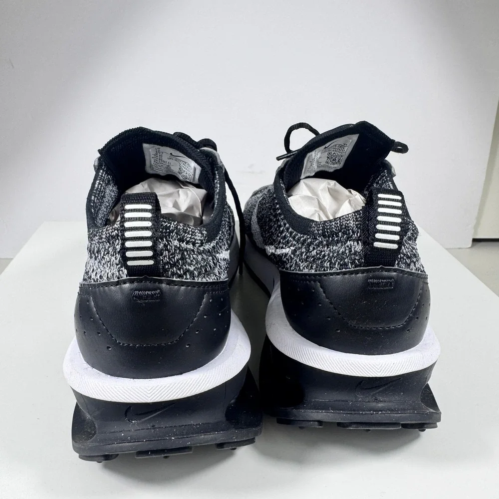 Nike Air Max Flyknit Racer Mens 10 Black White DM9073-001 Running Shoes